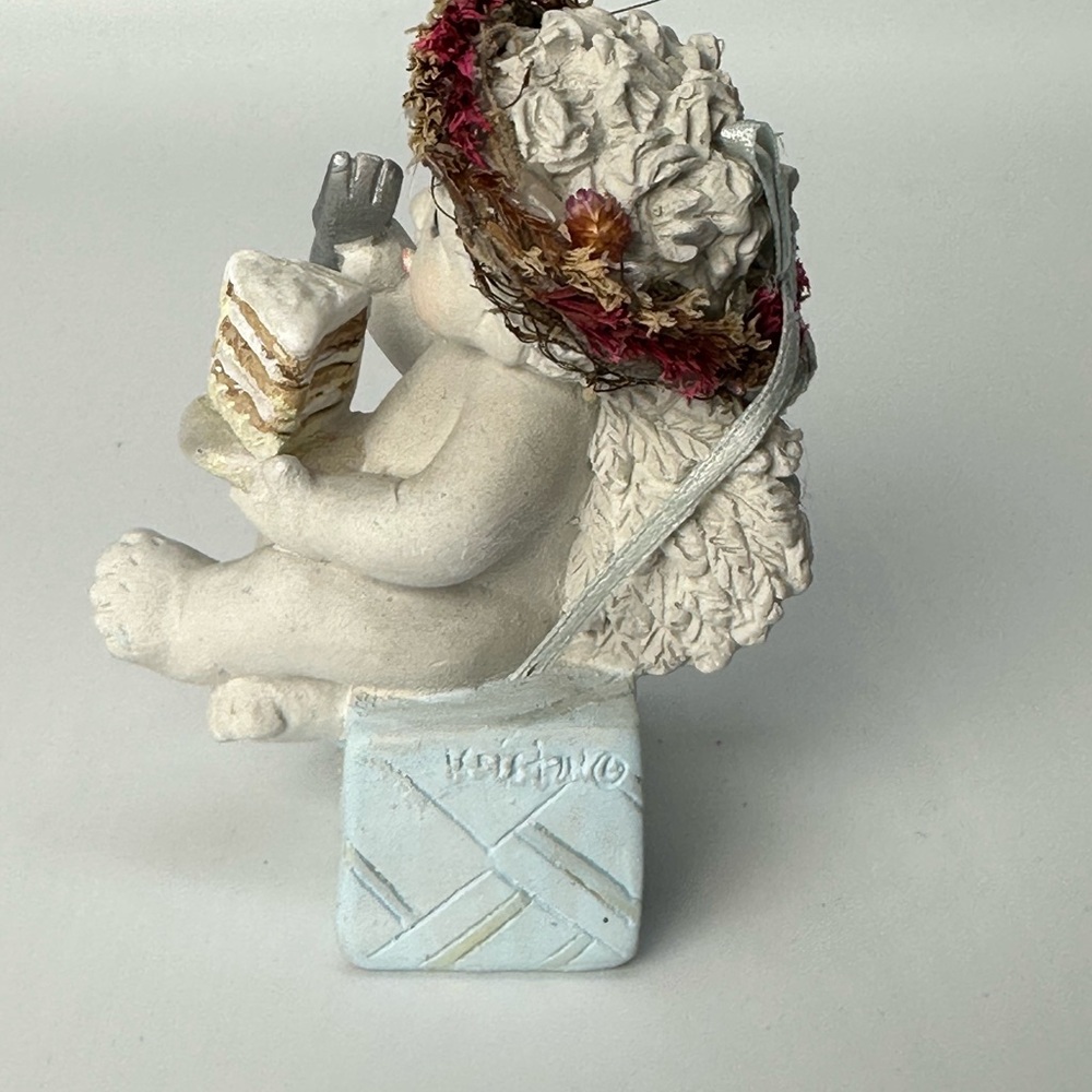 Dreamsicles Collectables 11119 Happy “ Birthday Delight “ 1999 Figurine Used - Picture 3 of 6